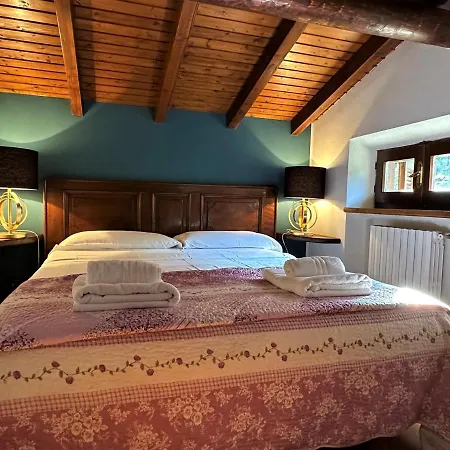 Aparthotel L'Antico Borgo à Cremia Extérieur photo